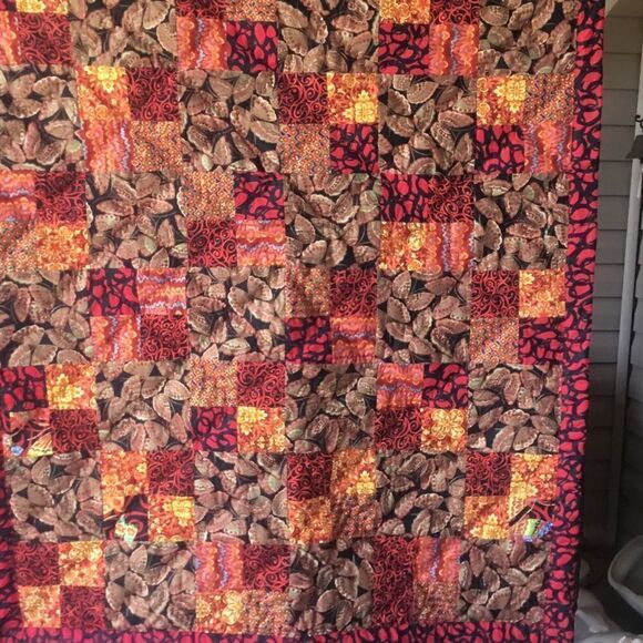 NWT. Hand Crafted Butterflies in Red Quilt - Picture 4 of 16